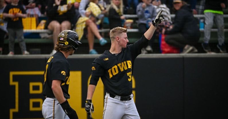 hawkeyes-handle-st-thomas