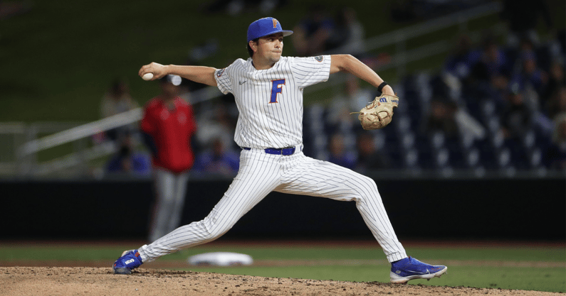 Florida Gators pitcher Tyler Nesbitt
