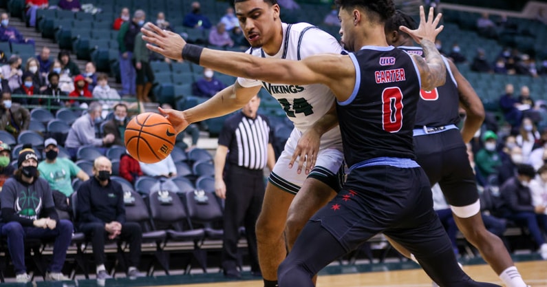 COLLEGE BASKETBALL: FEB 10 UIC at Cleveland State