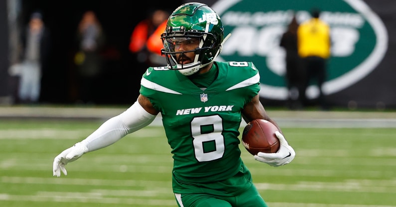 new-york-jets-trade-third-year-wr-elijah-moore-to-cleveland-browns-for-2nd-round-pick