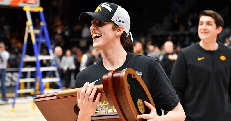 Hawkeyes Caitlin Clark wins another National Player of the Year accolade