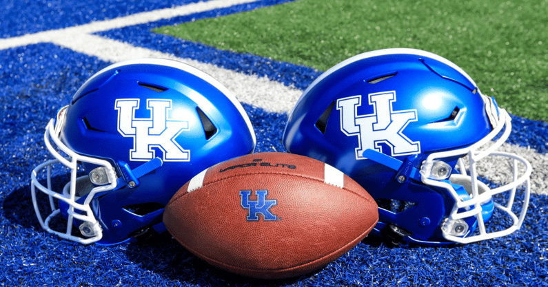 kentucky-offers-rhode-island-db-transfer-antonio-carter