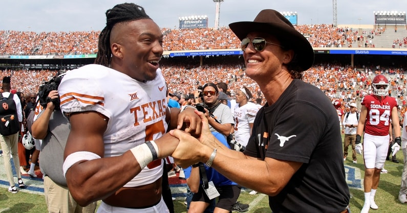 texas-longhorns-running-back-bijan-robinson-calls-matthew-mcconaughey-big-brother