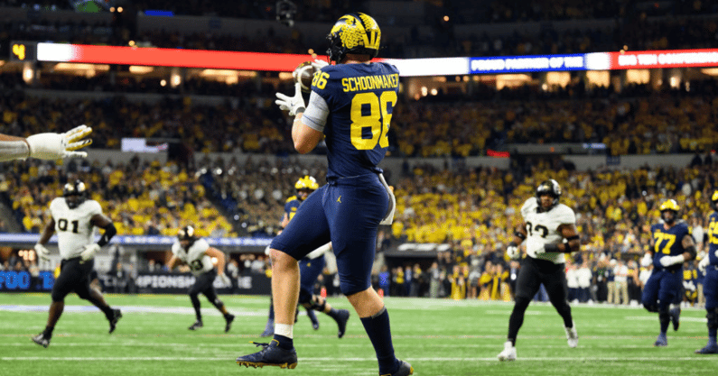 Cowboys Select Luke Schoonmaker with No. 58 Pick