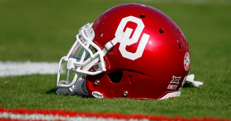 oklahoma-offensive-lineman-cullen-montgomery-enters-ncaa-transfer-portal