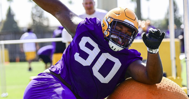 Jacobian Guillory, LSU Tigers defensive tackle