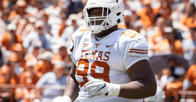 Texas DL Sydir Mitchell Officially Enters the Transfer Portal - On3