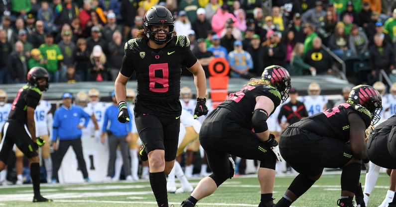 COLLEGE FOOTBALL: OCT 22 UCLA at Oregon