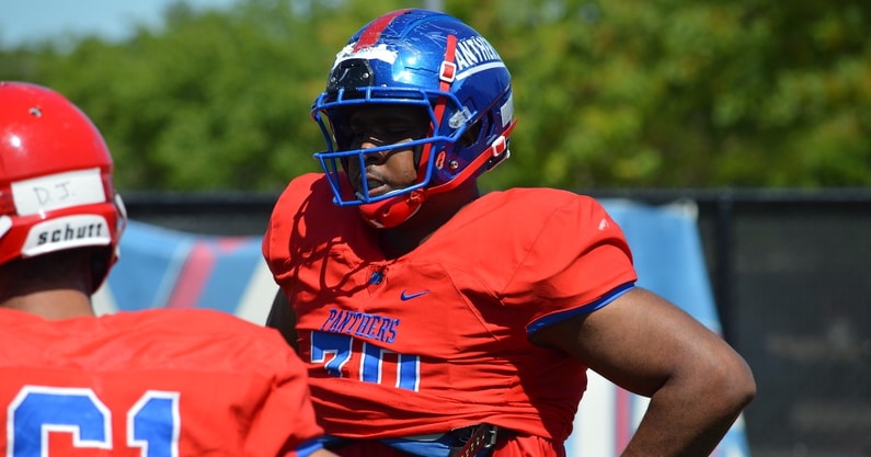 4-star-dl-alex-january-locks-official-visits-lsu-texas-miami
