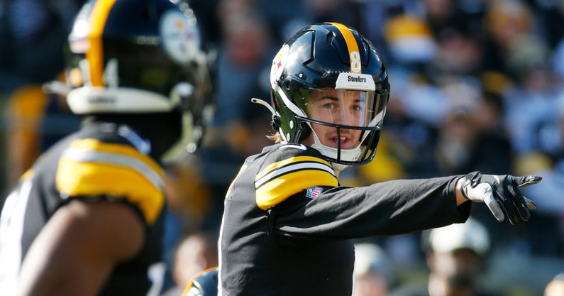 Steelers' rookie QB Kenny Pickett has replaced Mitch Trubisky.