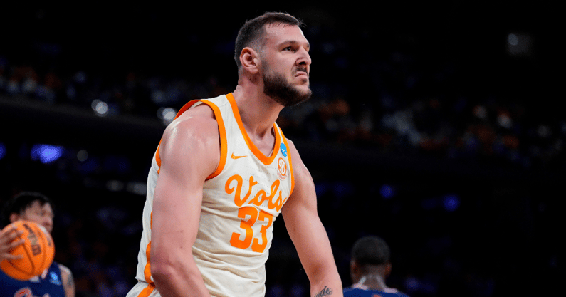 uros-plavscic-parting-with-tennessee-volunteers-basketball-for-the-pros