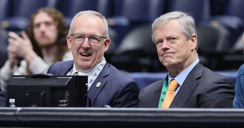 SEC Media Days 2023: Commissioner Greg Sankey honors Mike Leach by ditching  necktie 