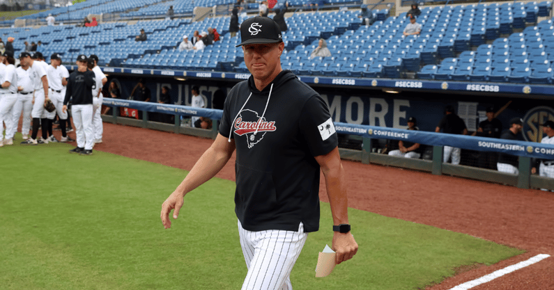 mark-kingston-believes-south-carolina-lost-battles-during-season-can-still-win-war