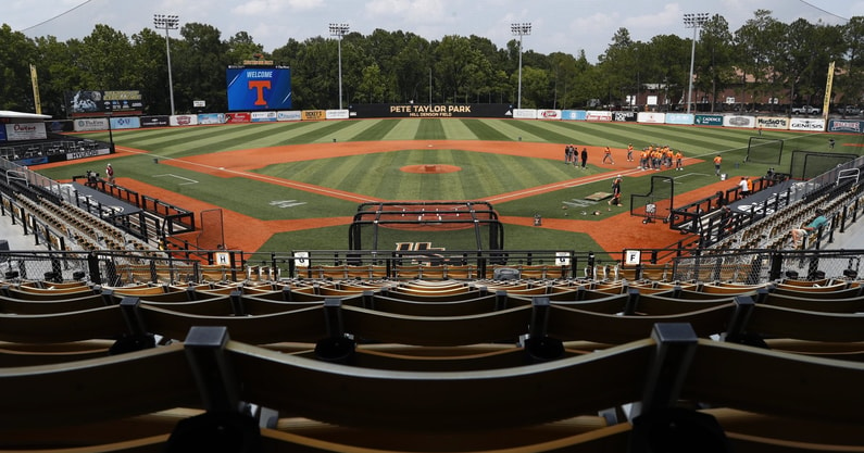 Watch Tennessee baseball vs South Carolina on TV, live stream SEC series