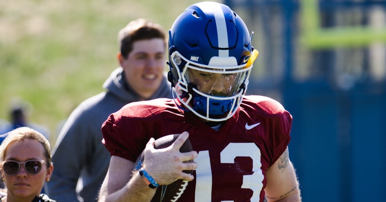 Kentucky QB Devin Leary