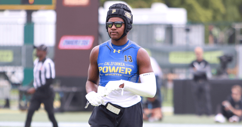 coachs-take-4-star-te-ethan-barbour-checks-every-box