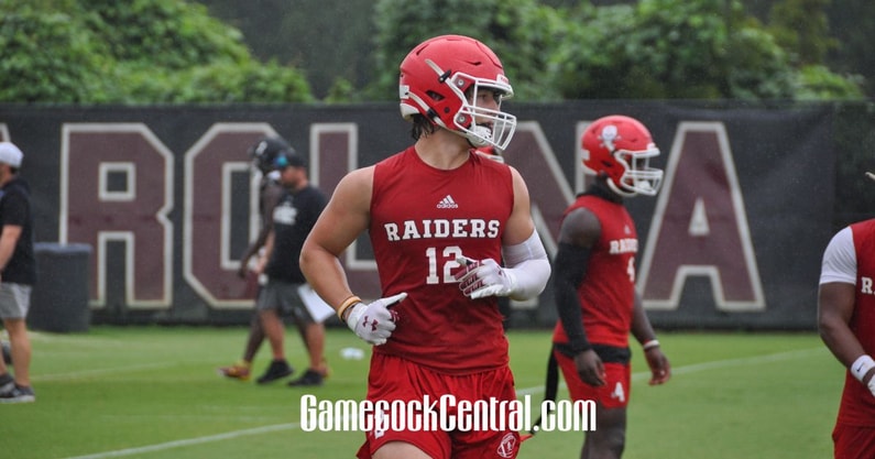 logan brooking south carolina football