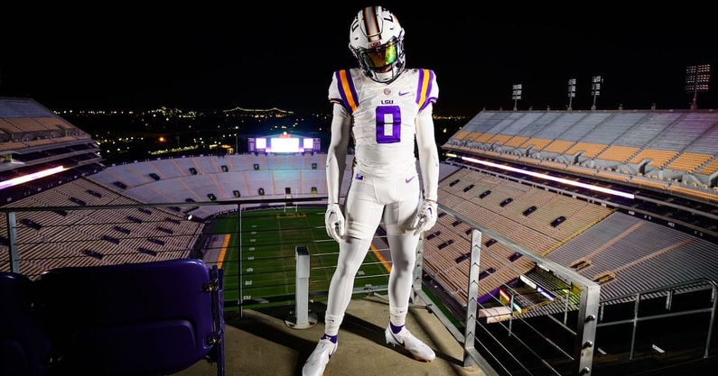 4-star-wr-jojo-stone-locked-with-lsu-after-official-visit