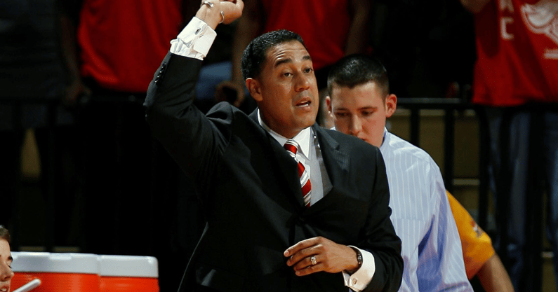 calipari-targeting-chuck-martin-for-vacant-assistant-coach-position