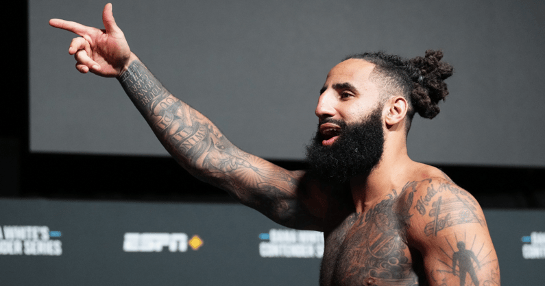 Former NFL player Austen Lane's UFC debut ends in a no contest