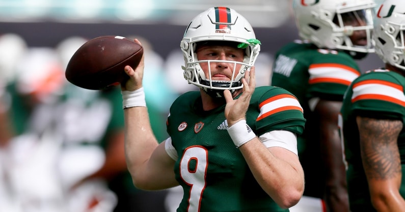 tyler-van-dyke-explains-his-desire-to-make-an-impact-on-others-at-manning-passing-academy
