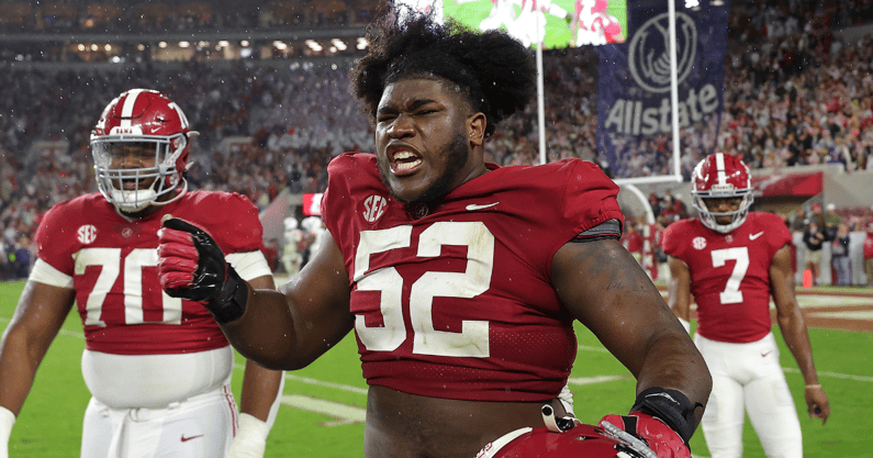 Alabama OL Tyler Booker
