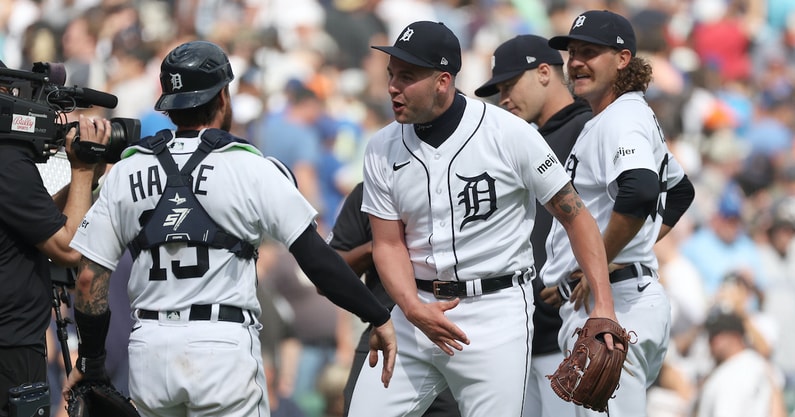 Tigers Have a Combined No-Hitter Against Blue Jays Through 8 Innings