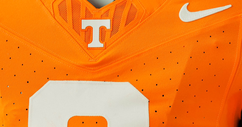 Tennessee football shows off home uniform for 2023 season