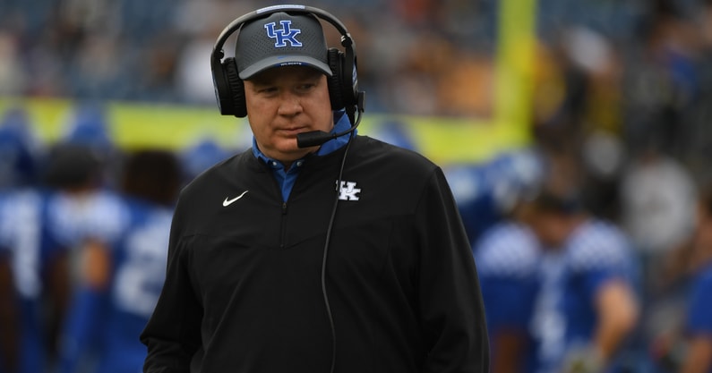 mark-stoops-opens-up-relationship-brent-venables-thoughts-oklahoma-texas-joining-sec
