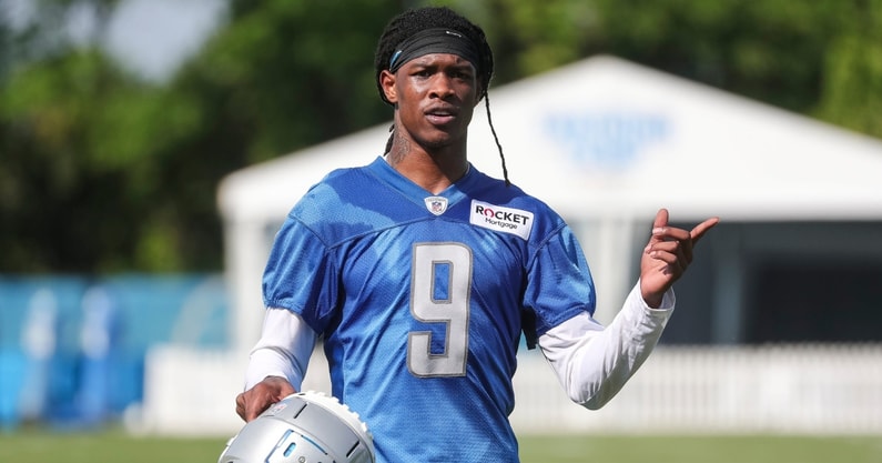 detroit-lions-wide-receiver-jameson-williams-throws-punch-training-camp-practice-starling-thomas