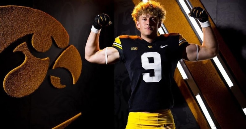 Iowa TE commit Gavin Hoffman