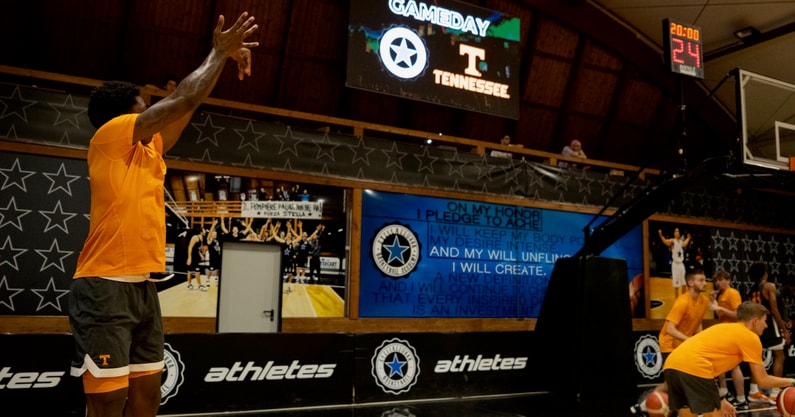 DJ Jefferson Tennessee Basketball