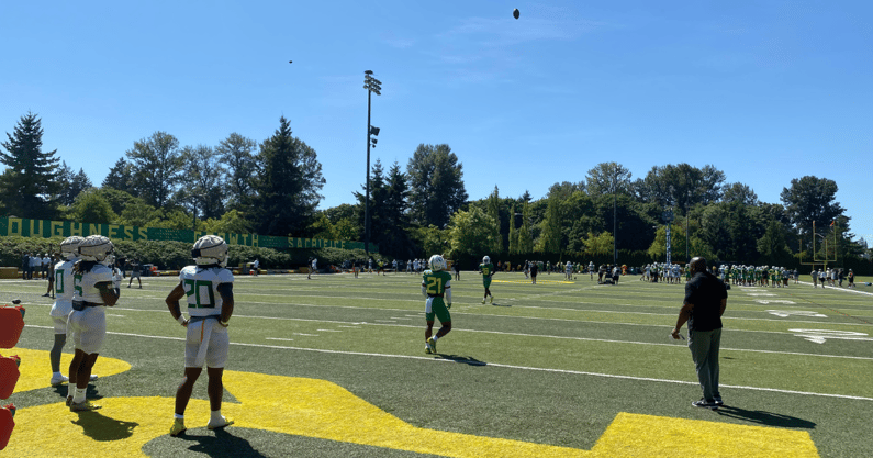 observations-from-oregons-sixth-fall-football-practice