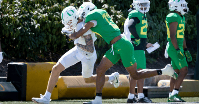 oregons-physicality-is-through-the-roof-after-six-fall-practices