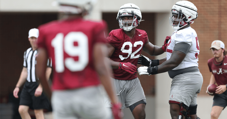 Alabama DL Justin Eboigbe