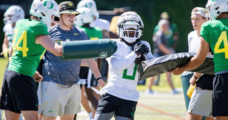projecting-oregons-offensive-two-deep-midway-through-fall-camp