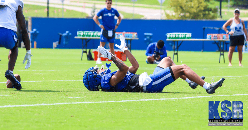 ksr-today-kentucky-football-practice-heats-back-up