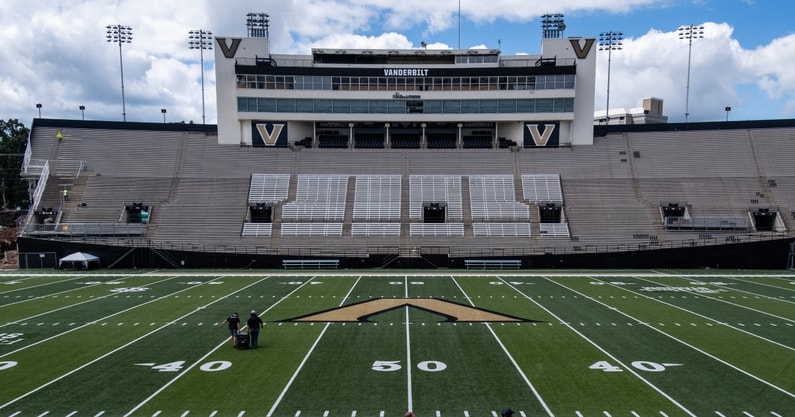 new-kickoff-time-officially-announced-for-vanderbilt-vs-hawaii-matchup