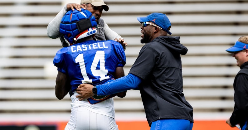 Jordan Castell earns starting job in first game with Florida Gators