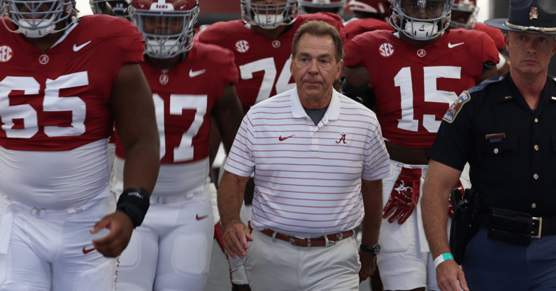 Alabama, Georgia dominate preseason SEC college football media poll