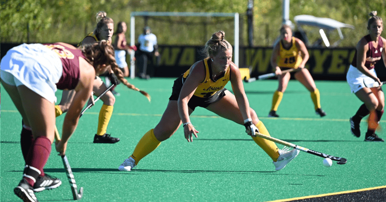 photo-gallery-iowa-central-michigan-field-hockey