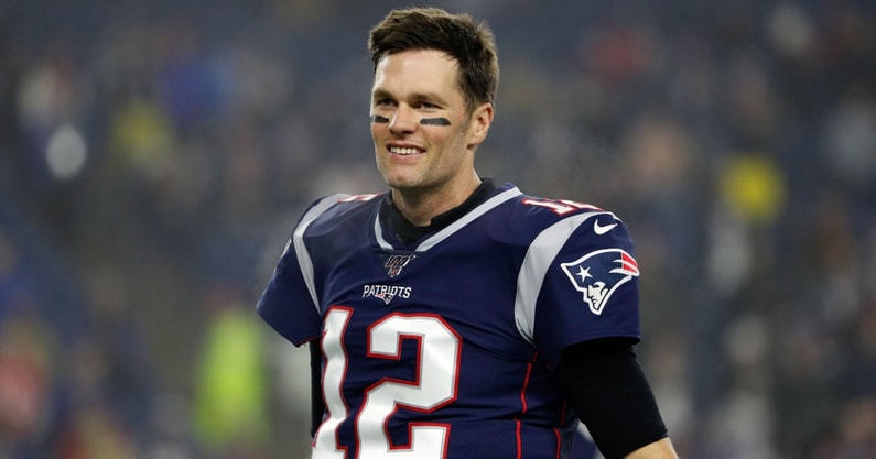 Tom Brady honored by New England Patriots, rings lighthouse bell