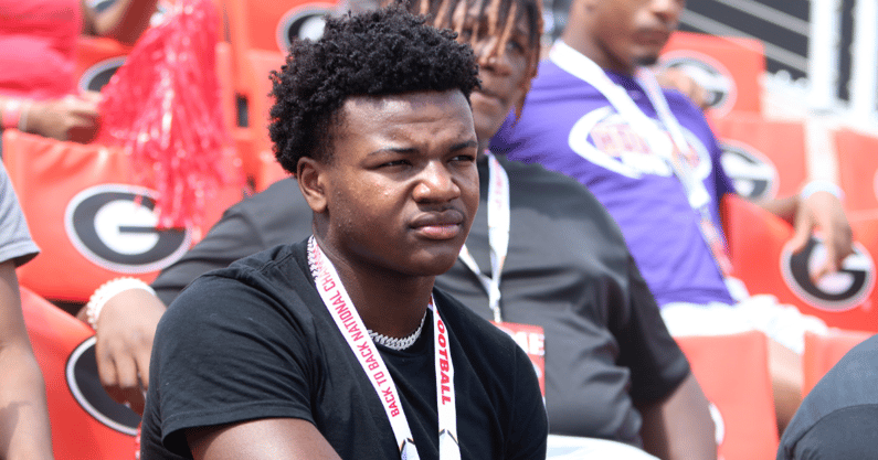 2025-4-star-te-ethan-barbour-gets-another-look-at-georgia-ahead-of-decision