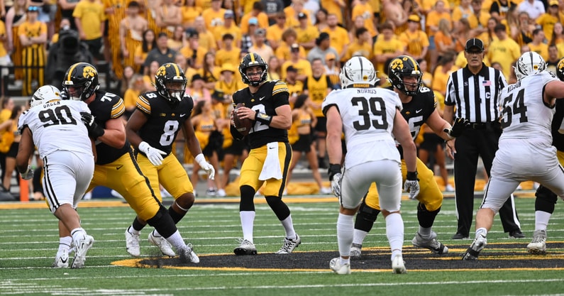 PFF Grades: Iowa offense vs. Western Michigan