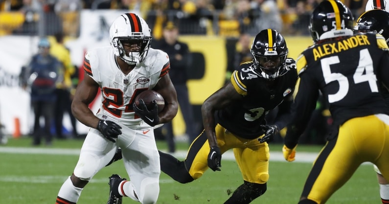 Nick Chubb knee injury update: Browns star expected to miss season after  brutal collision vs Steelers