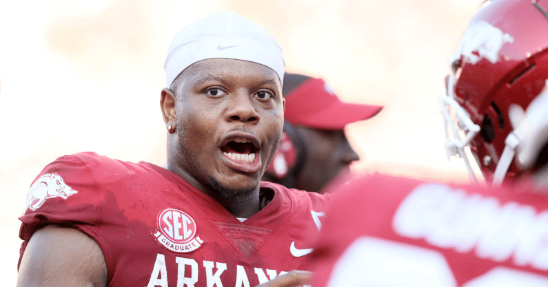 sam-pittman-calls-kj-jefferson-fine-after-being-injured