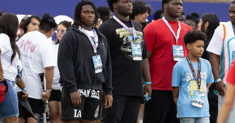 smu-hosting-dallas-area-standouts-practice