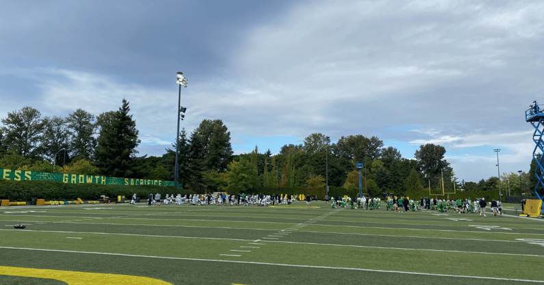 oregon-week-5-practice-observations-justin-jacobs-returns-several-starters-absent