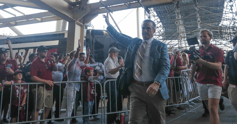South Carolina head coach Shane Beamer arrives for a game at Tennessee in 2023