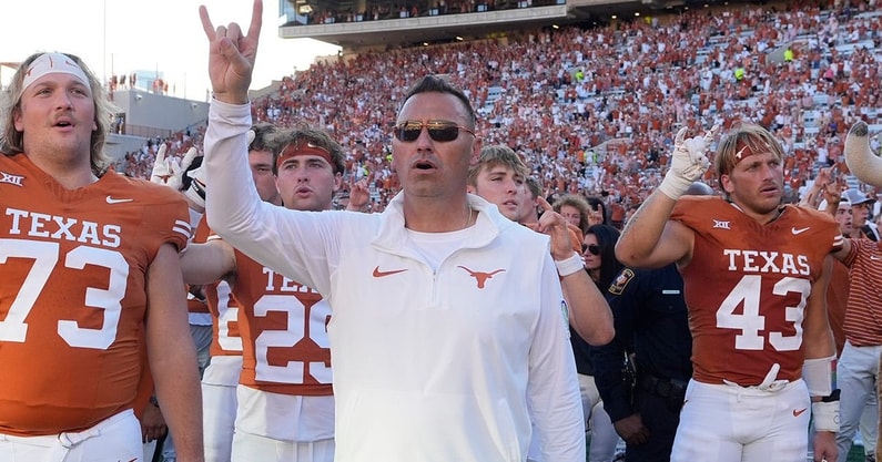 sarkisian-provides-update-on-tight-end-jatavion-sanders